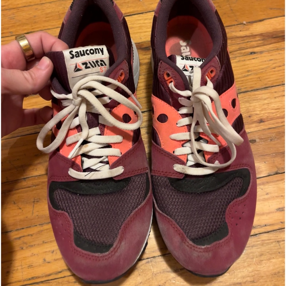Saucony Azura Maroon and Pink Sneakers